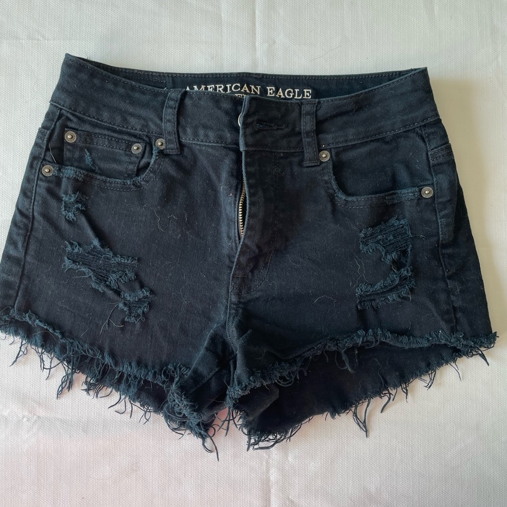 American Eagle Outfitters Black Distressed Women's stretch Shorts size 0